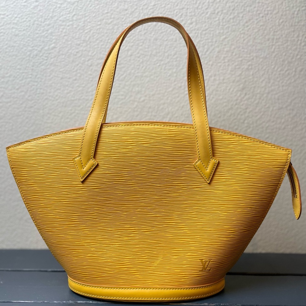 SOLD🎉🎉Louis Vuitton Saint Jacques Shoulder Bag PM Yellow Leather
